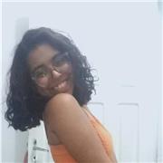 Professora de Português ensina crianças de todas as idades